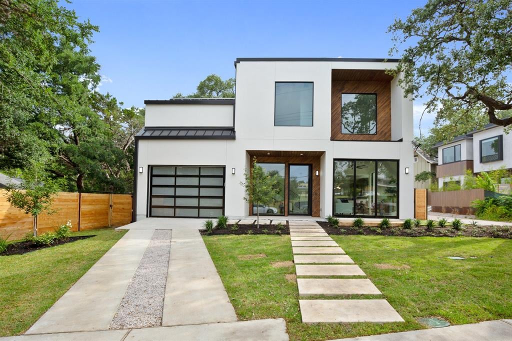 View 1008 W Annie ST Unit #A in Bouldin 1008 W Annie ST Unit #A - property photo 1 - Luxury home in Bouldin, Austin, TX
