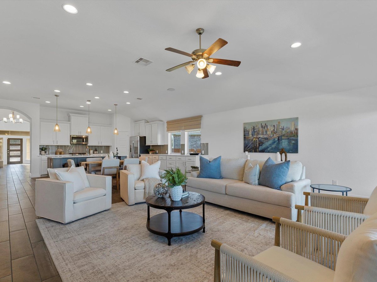 Living area at 1009 Deer Rim Rd - 4 bed 3 bath home