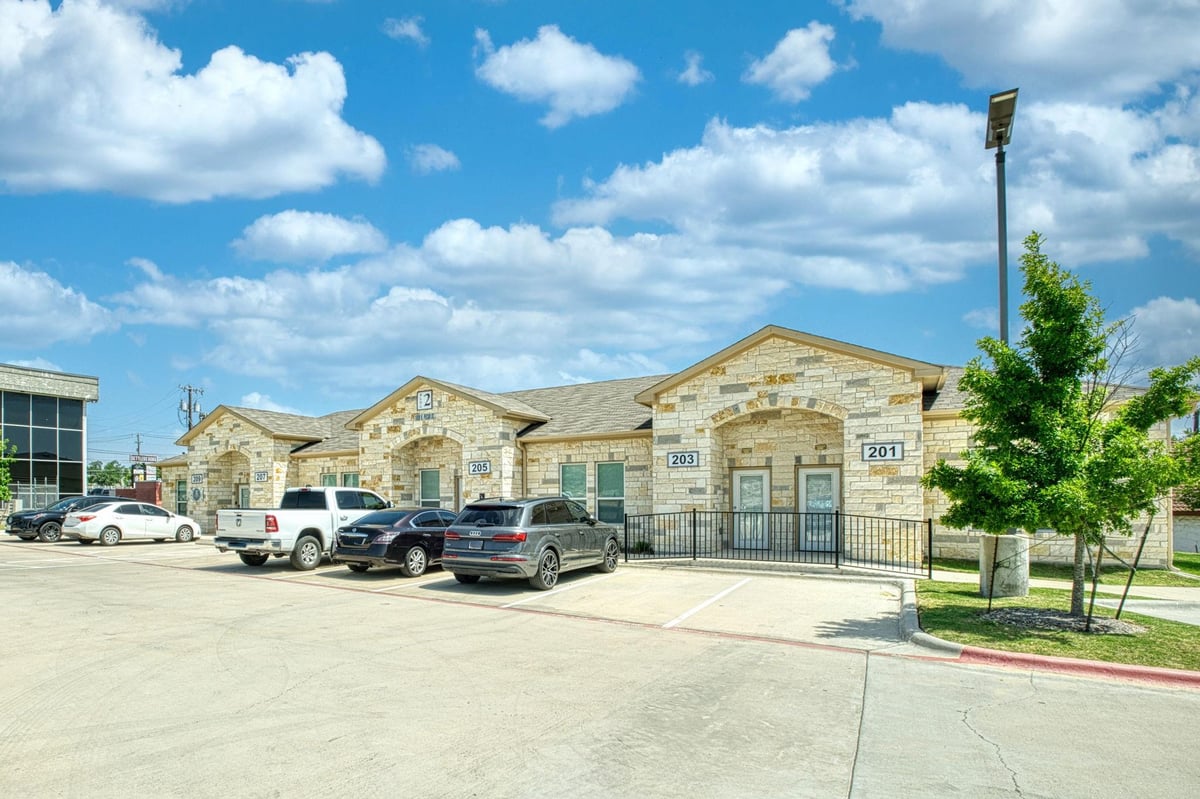 View 1009 W Pecan St Unit #201, 203, 205, 207, 209 in LIBRARY OFFICE PARK CONDOMINIUMS 1009 W Pecan St Unit #201, 203, 205, 207, 209 - front exterior - Luxury home in LIBRARY OFFICE PARK CONDOMINIUMS, Pflugerv...