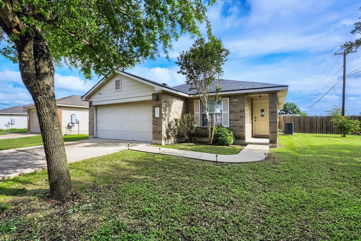 View 101 Adamae LN in Brushy Creek Meadows Sec 03 101 Adamae LN - front exterior - Luxury home in Brushy Creek Meadows Sec 03, Hutto, TX