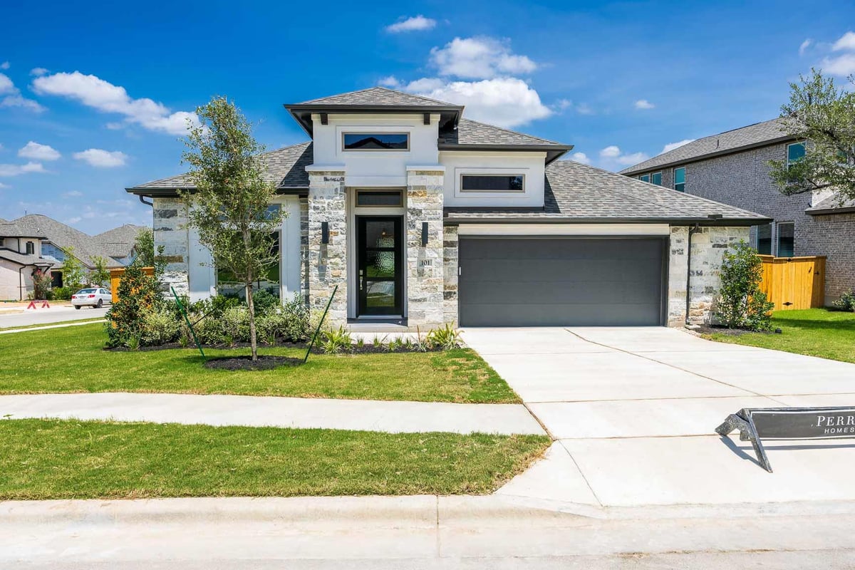 View 101 Amber Oak LN in Parkside/River Ph 2 Secs 5 & 6 101 Amber Oak LN - property photo 1 - Luxury home in Parkside/River Ph 2 Secs 5 & 6, Georgetown, TX