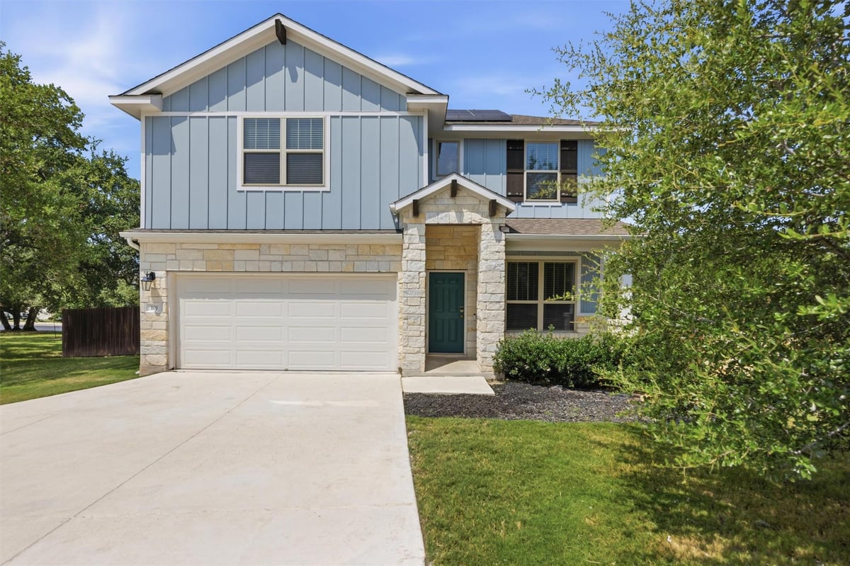 101 Chalk Lake CV - front exterior - Luxury home in Gatlin Crk Condos, Georgetown, TX