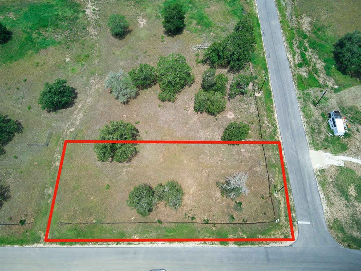 View 101 Ferguson Loop in Cool Water Acres 101 Ferguson Loop - front exterior - Luxury lot in Cool Water Acres, Dale, TX