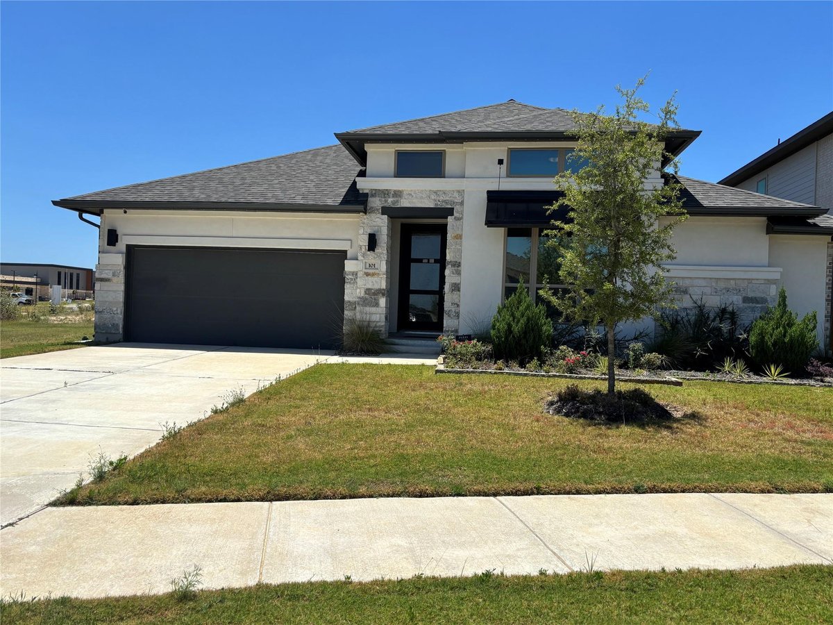 View 101 Gary Wayne DR in Lariat Sec 9 101 Gary Wayne DR - front exterior - Luxury home in Lariat Sec 9, Liberty Hill, TX