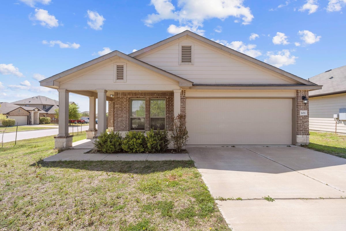 View 101 Plata Ln in Sonterra West Sec 7 Ph 4 101 Plata Ln - front exterior - Luxury home in Sonterra West Sec 7 Ph 4, Jarrell, TX