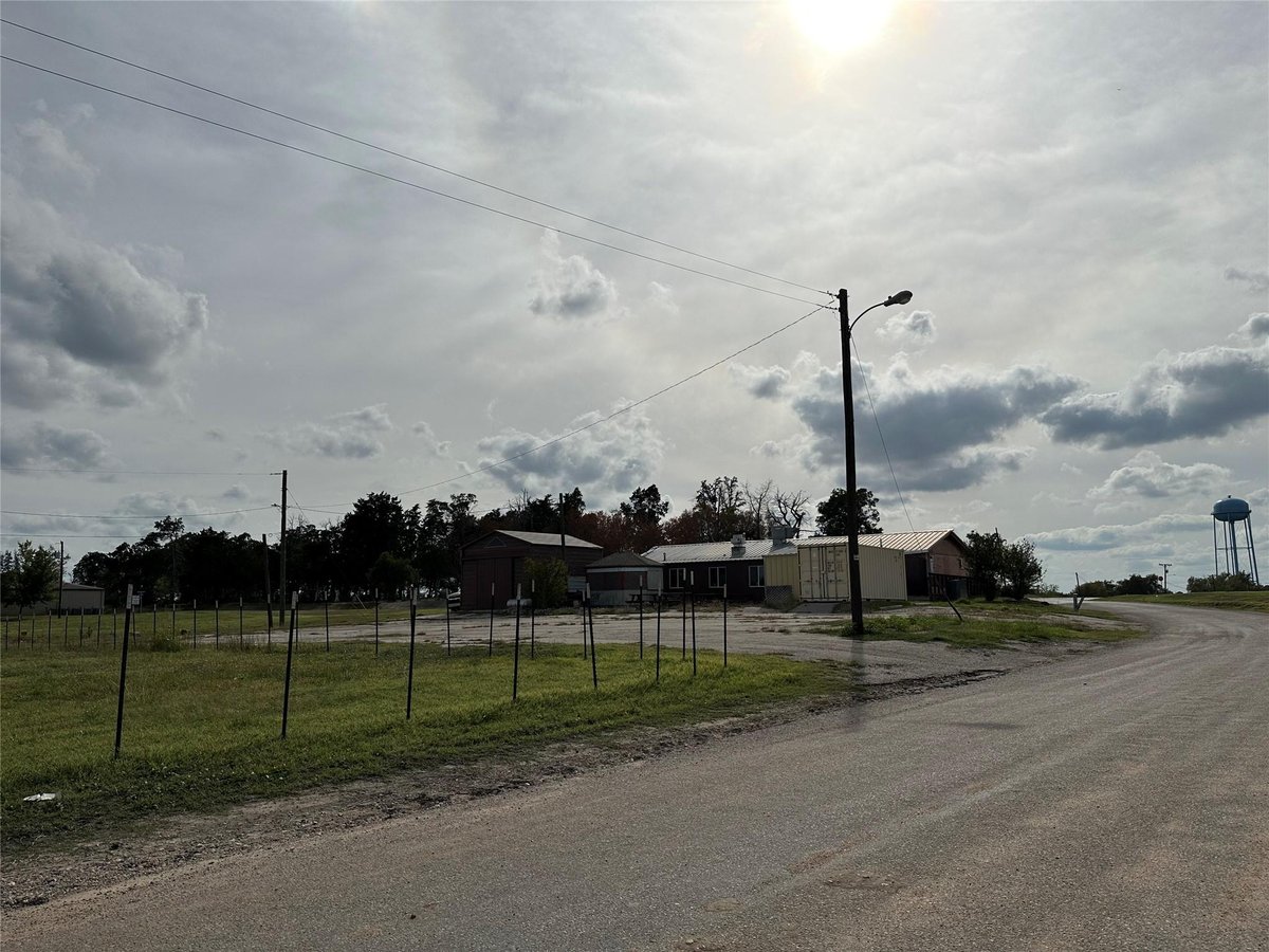 Primary bedroom at 101 SE Mulberry St - Original Town, Rockdale, TX