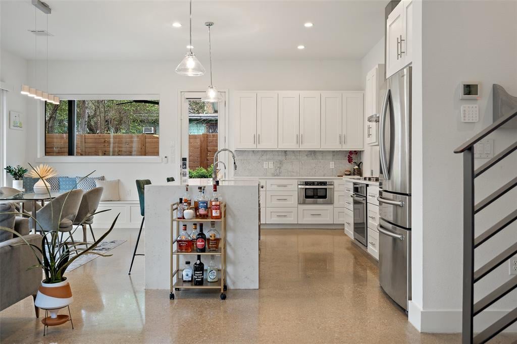 View 1010 Brodie St Unit #B in Bouldin J E Estates Amd Place 1010 Brodie St Unit #B - front exterior - Luxury home in Bouldin J E Estates Amd Place, Austin, TX