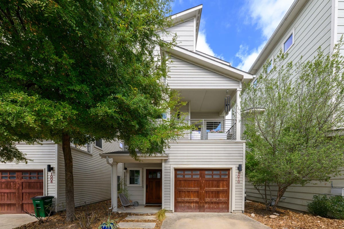 View 1010 Muse LN Unit #15 in Orchard Condominiums 1010 Muse LN Unit #15 - front exterior - Luxury home in Orchard Condominiums, Austin, TX