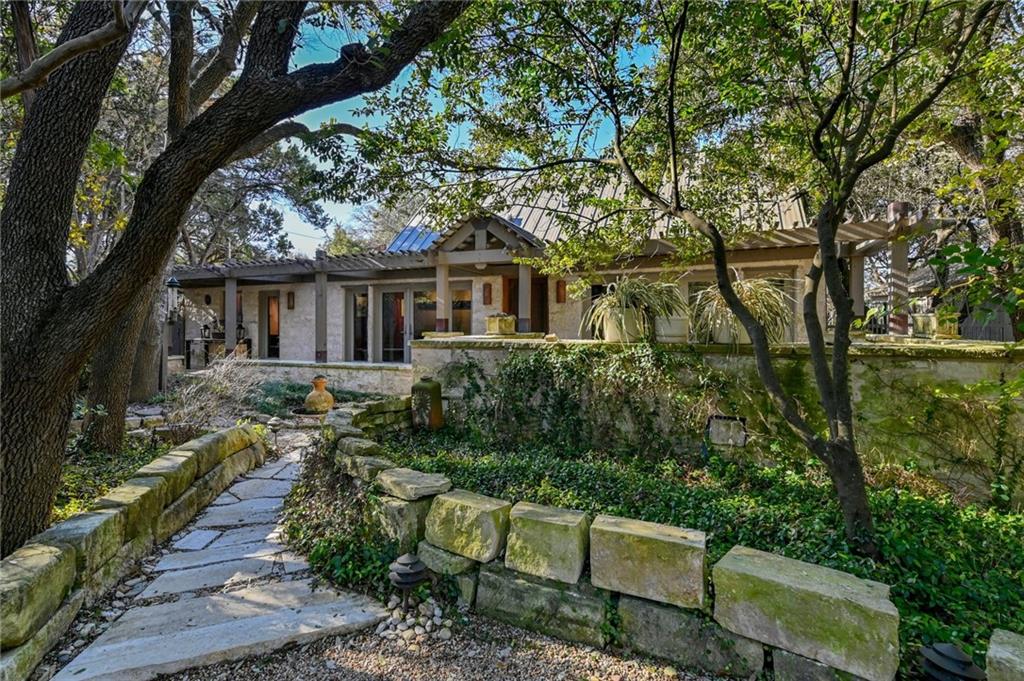 View 10101 Falcon Ridge DR in Lake Ridge Estates Sec 04 10101 Falcon Ridge DR - front exterior - Luxury home in Lake Ridge Estates Sec 04, Austin, TX