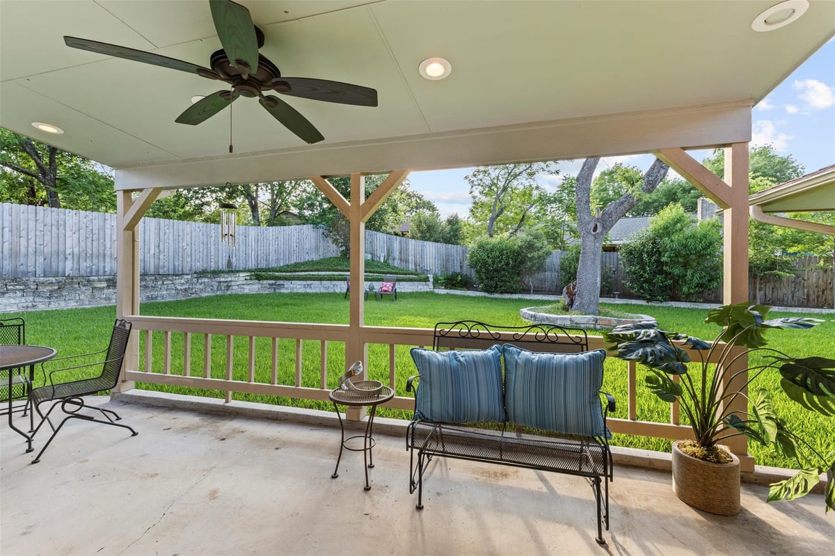 View 10102 Pond View CIR in Windsor Hills Sec 07 10102 Pond View CIR - front exterior - Luxury home in Windsor Hills Sec 07, Austin, TX