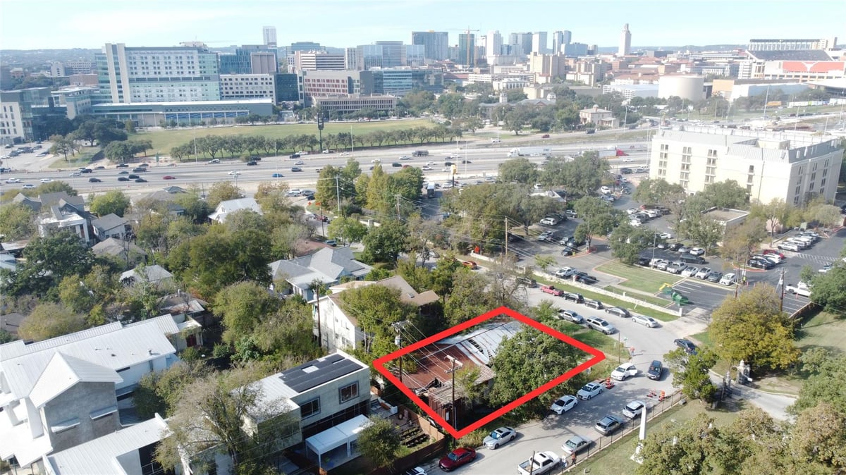 Bathroom at 1011 E 16th St - Rectors, Austin, TX