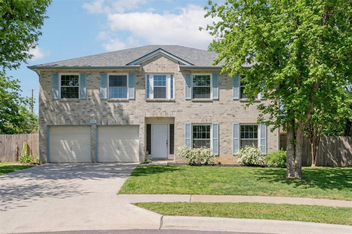 View 1011 Hayden Way in Twin Ridge Sec 01 Amd 1011 Hayden Way - front exterior - Luxury home in Twin Ridge Sec 01 Amd, Round Rock, TX