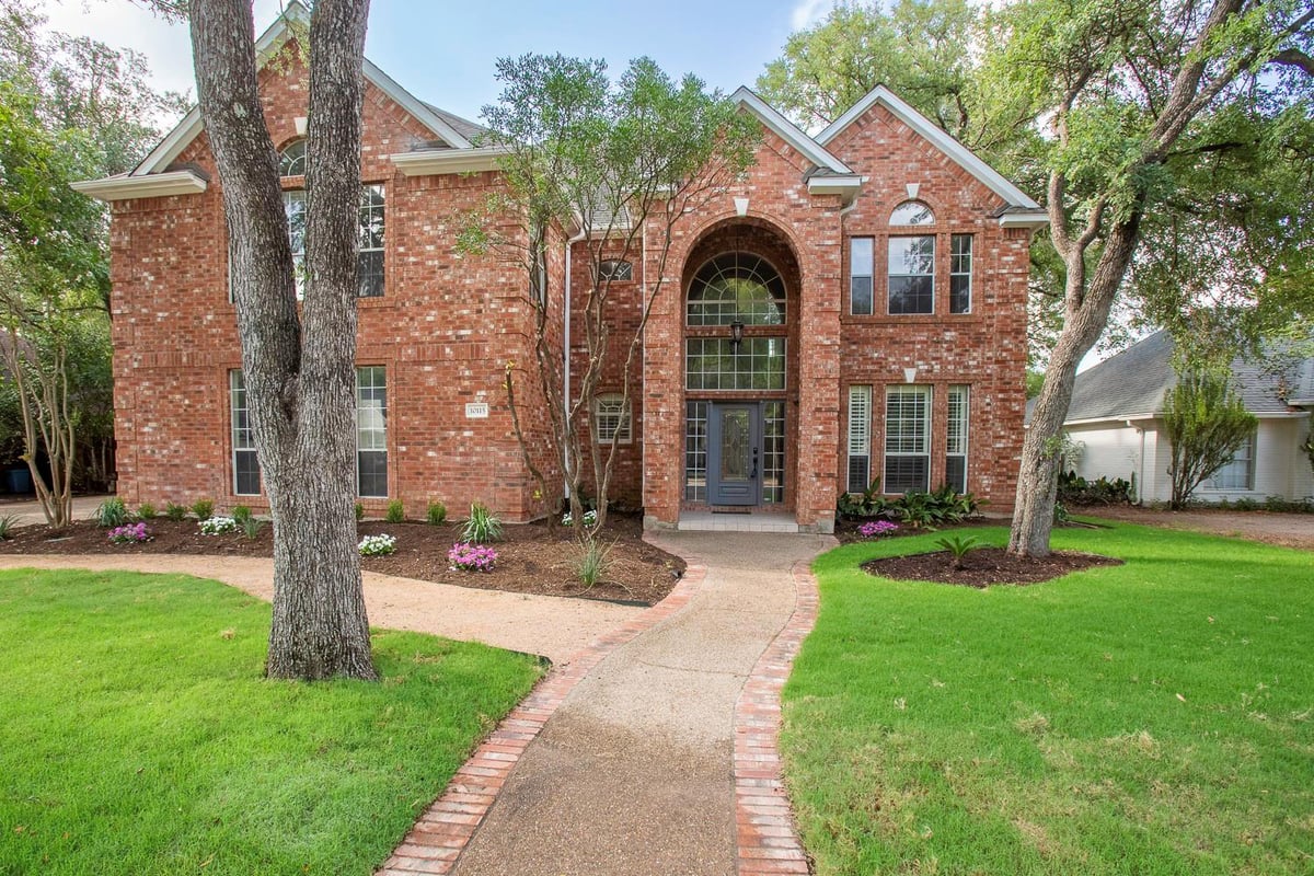 View 10115 Pinehurst Dr in Onion Creek Sec 06-A 10115 Pinehurst Dr - front exterior - Luxury home in Onion Creek Sec 06-A, Austin, TX