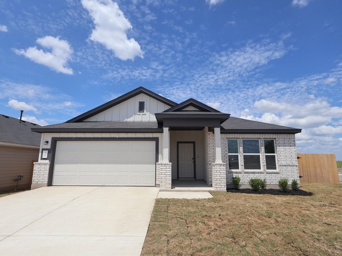 View 10116 Majestic Hawk WAY in Willow Springs 10116 Majestic Hawk WAY - front exterior - Luxury home in Willow Springs, Buda, TX