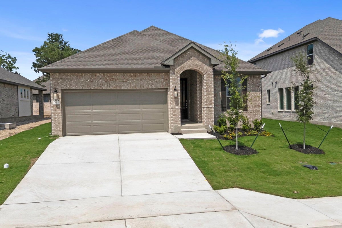 Living area at 1012 Rollingwood Trl - 4 bed 2 bath home