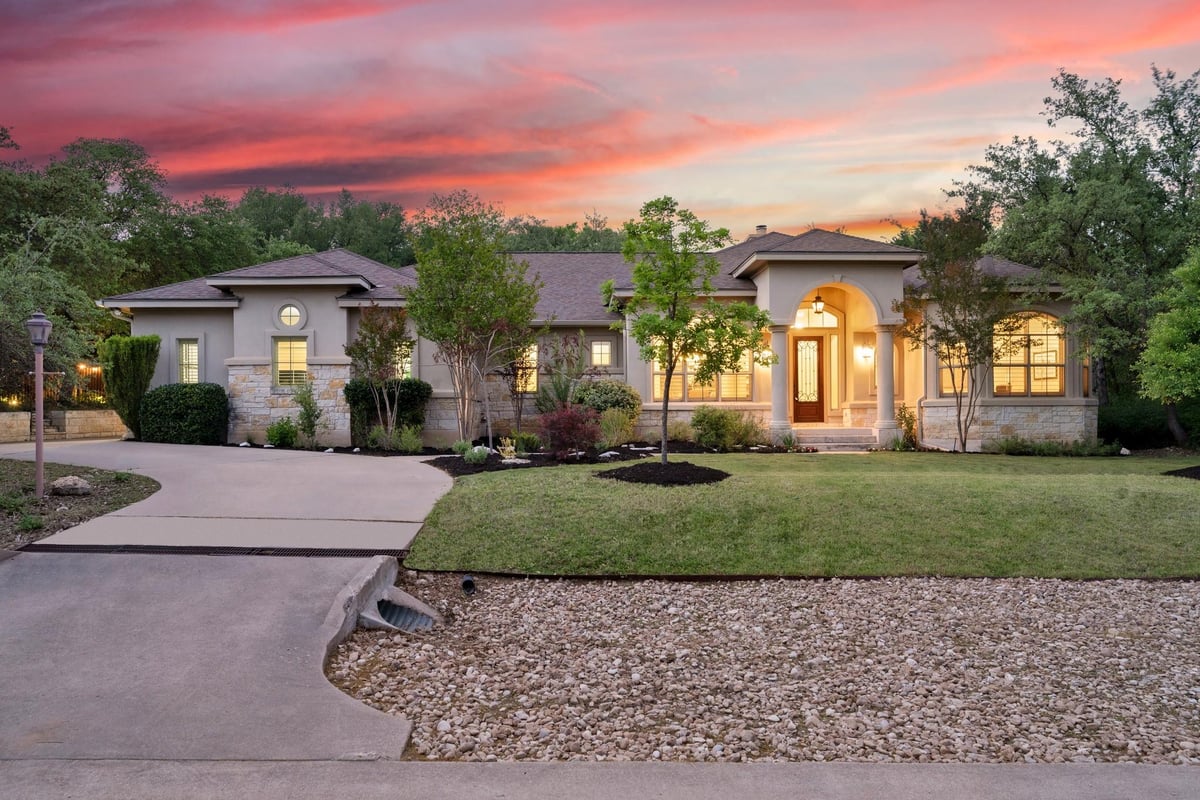 1012 Sailmaster St - front exterior - Luxury home in Lakeway Sec 14, Lakeway, TX
