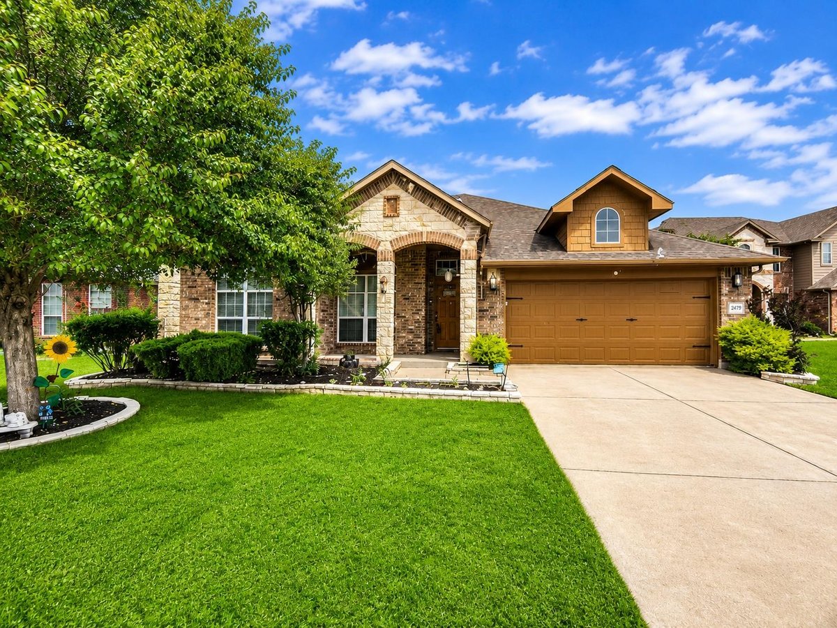 View 1012 Wallin Farms CV in Emory Farms Sec 01 1012 Wallin Farms CV - front exterior - Luxury home in Emory Farms Sec 01, Hutto, TX