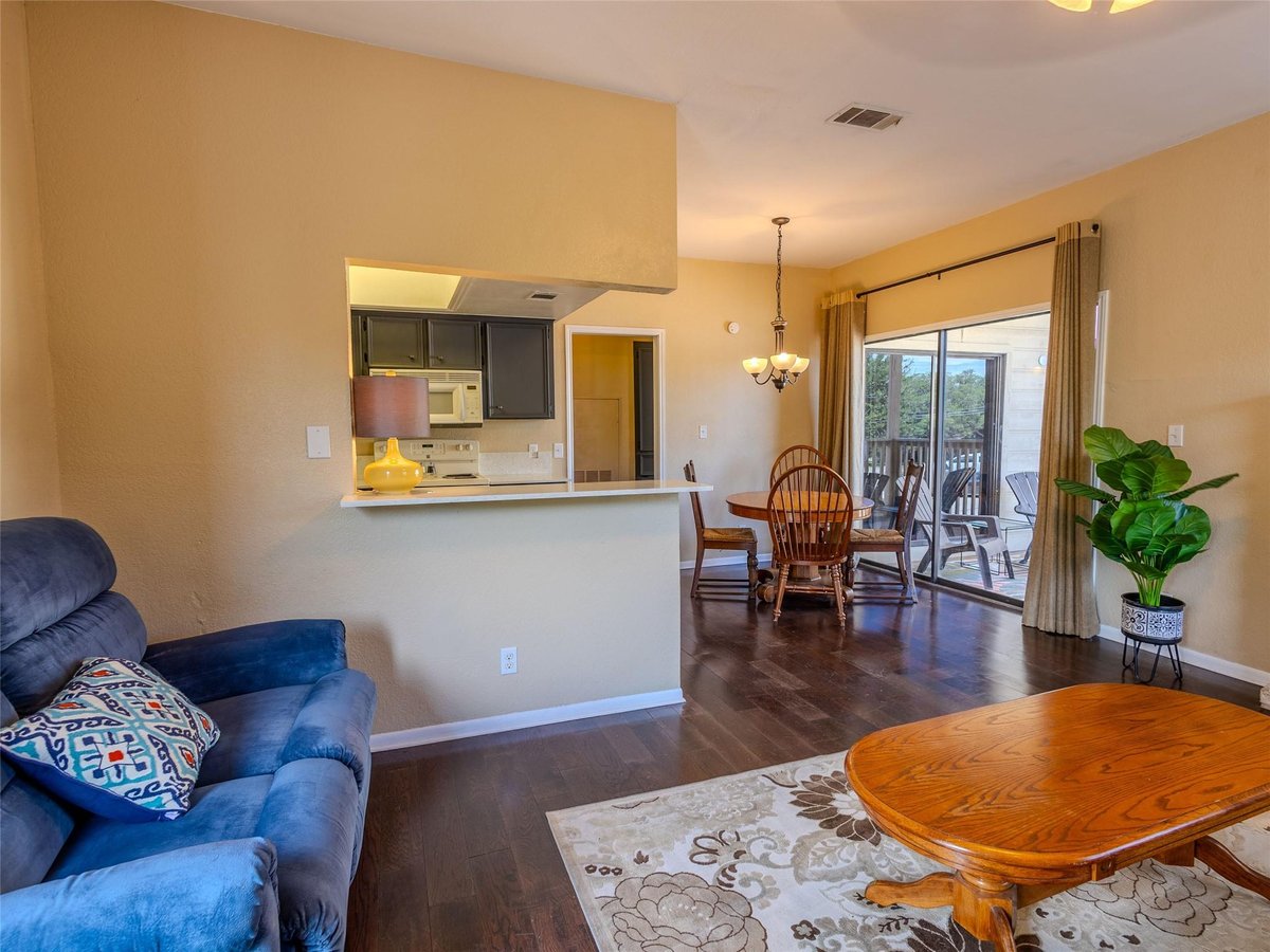 Primary bedroom at 1013 Chestnut St Unit #4 - 2 bed 2 bath home