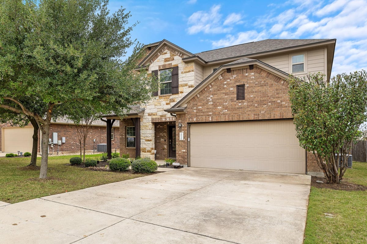 View 1013 Matheson Dr in Savanna Ranch 1013 Matheson Dr - front exterior - Luxury home in Savanna Ranch, Leander, TX