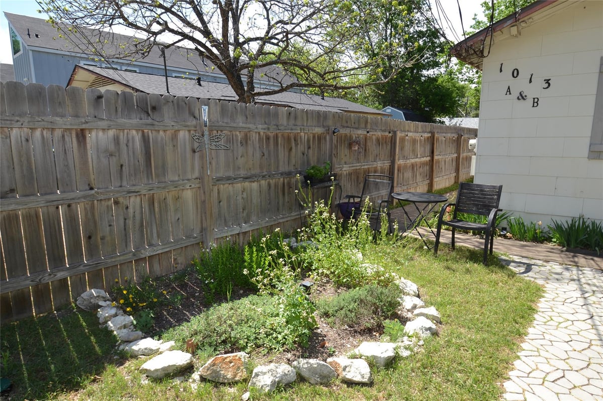 Living area at 1013 Romeria Dr - Mayfield, Austin, TX