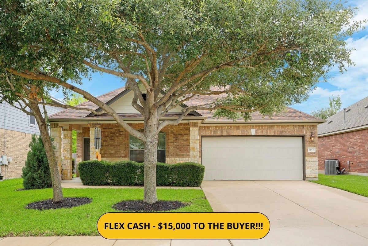 View 1013 Sussex WAY in Legends Village Sec 02 Ph 02 1013 Sussex WAY - front exterior - Luxury home in Legends Village Sec 02 Ph 02, Round Rock, TX