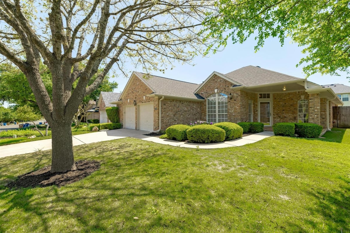 View 10133 Cassandra Dr in Davis Spring 10133 Cassandra Dr - front exterior - Luxury home in Davis Spring, Austin, TX