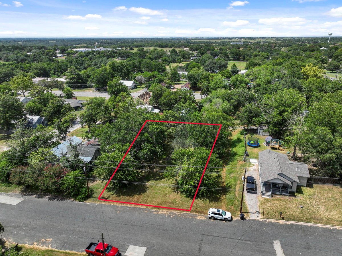 View 1015 Anderson ST in City Of Schulenburg 497 1015 Anderson ST - property photo 1 - Luxury lot in City Of Schulenburg 497, Schulenburg, TX