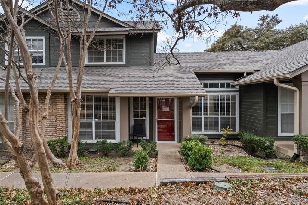 View 1015 E Yager Ln Unit #18 in Coppertree Condo Ph 02 1015 E Yager Ln Unit #18 - front exterior - Luxury home in Coppertree Condo Ph 02, Austin, TX