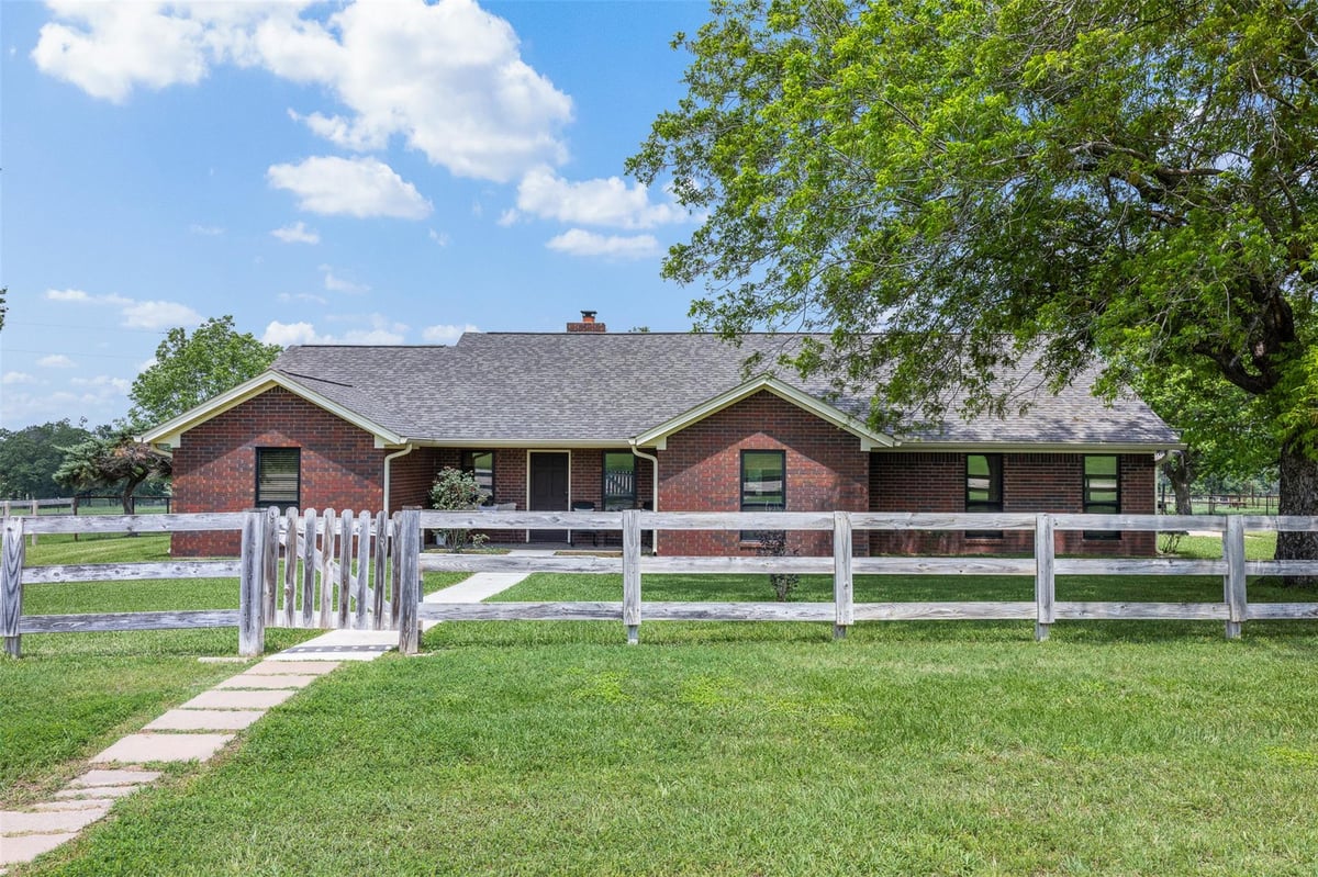 Kitchen at 1016 County Road 306 - 3 bed 2 bath home