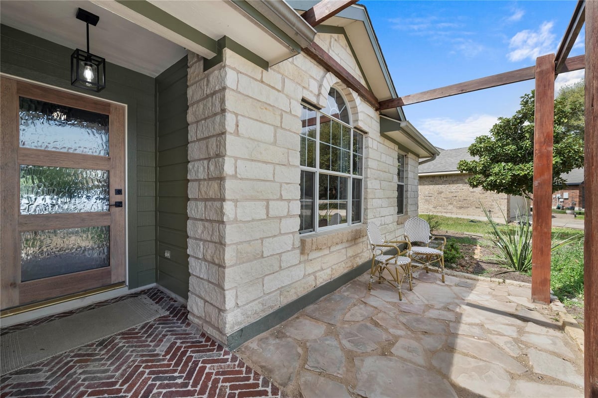 Kitchen at 1016 Klondike Loop - 3 bed 2 bath home