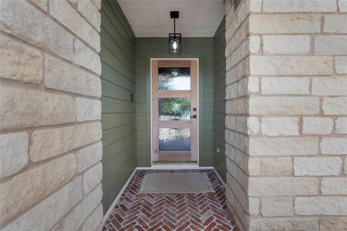 Primary bedroom at 1016 Klondike Loop - 3 bed 2 bath home