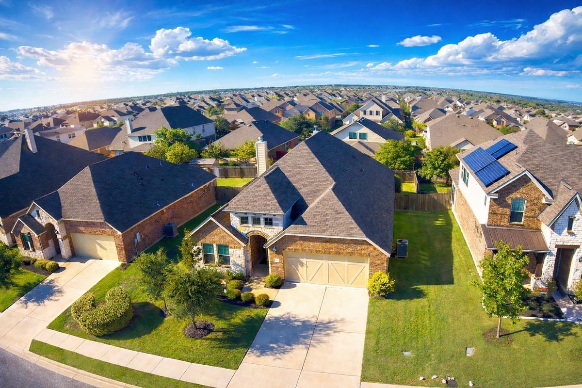 View 1017 Hillrose Dr in Savanna Ranch 1017 Hillrose Dr - property photo 1 - Luxury home in Savanna Ranch, Leander, TX