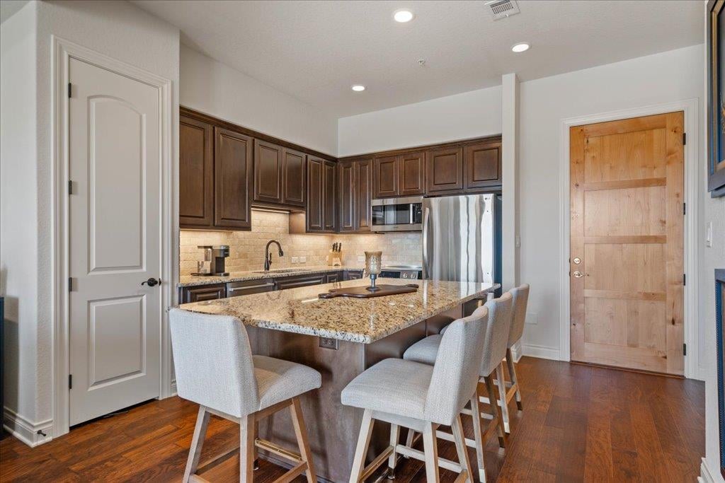 Living area at 102 Bella Toscana Ave Unit #1304 - 1 bed 1 bath home