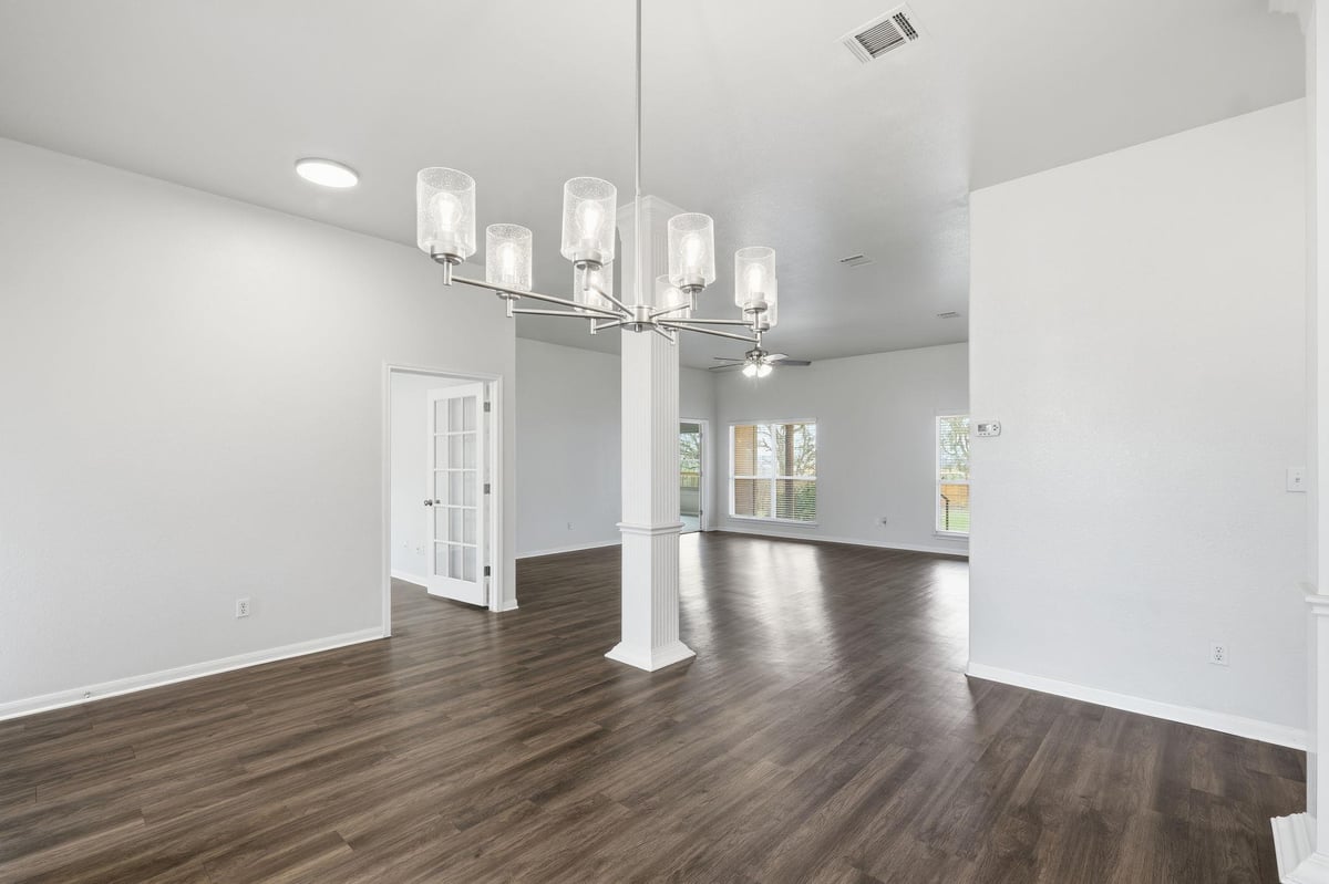 Bathroom at 102 Bosque Dr - 4 bed 2 bath home