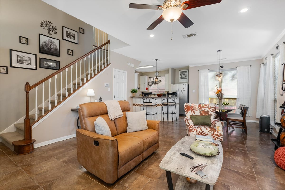 Living area at 102 Elm Hill Ct - 3 bed 2 bath home