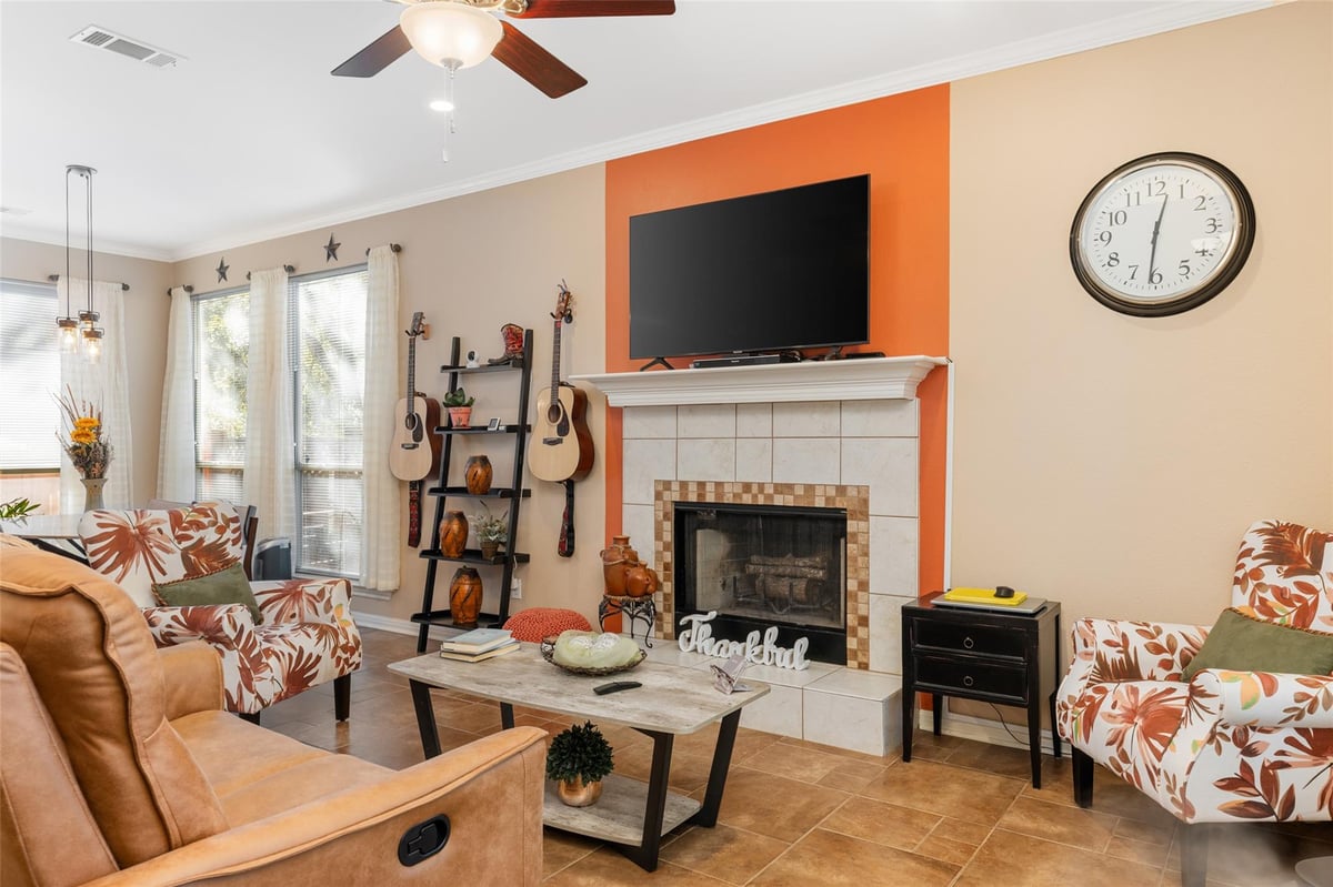 Kitchen at 102 Elm Hill Ct - 3 bed 2 bath home