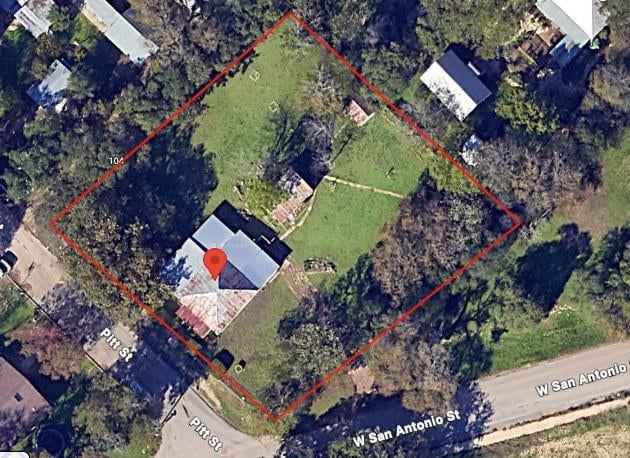 View 102 Pitt in J H Combs Add Sec 1 102 Pitt - property photo 1 - Luxury home in J H Combs Add Sec 1, San Marcos, TX