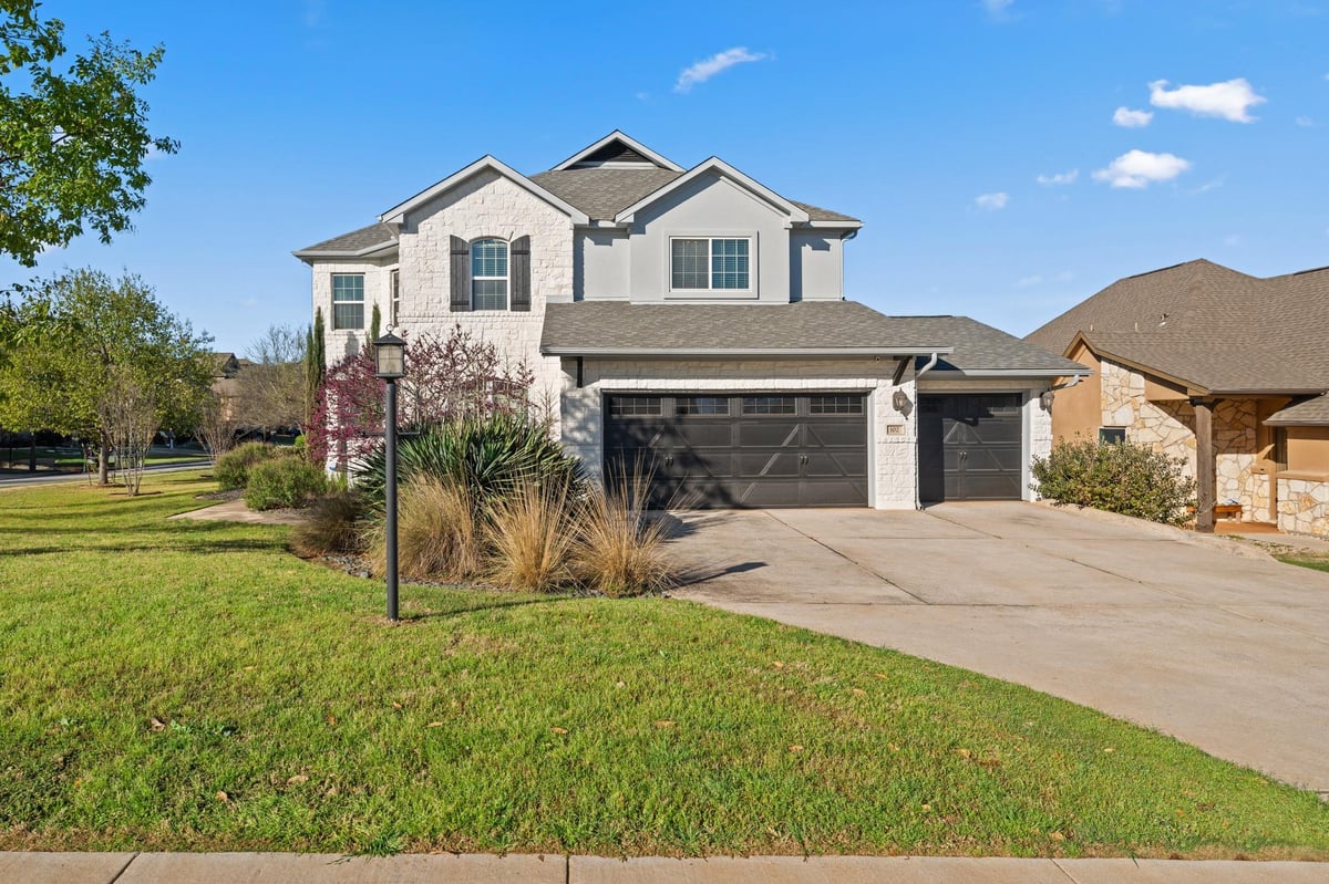 102 Waverly Spire Ct - front exterior - Luxury home in Lakeway Highlands Ph 01 Sec 02, Austin, TX