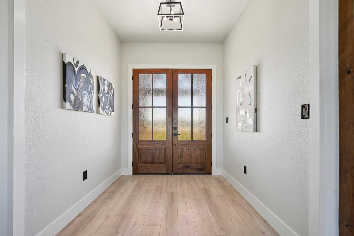 Bathroom at 1020 Inka Rd - 4 bed 3 bath home