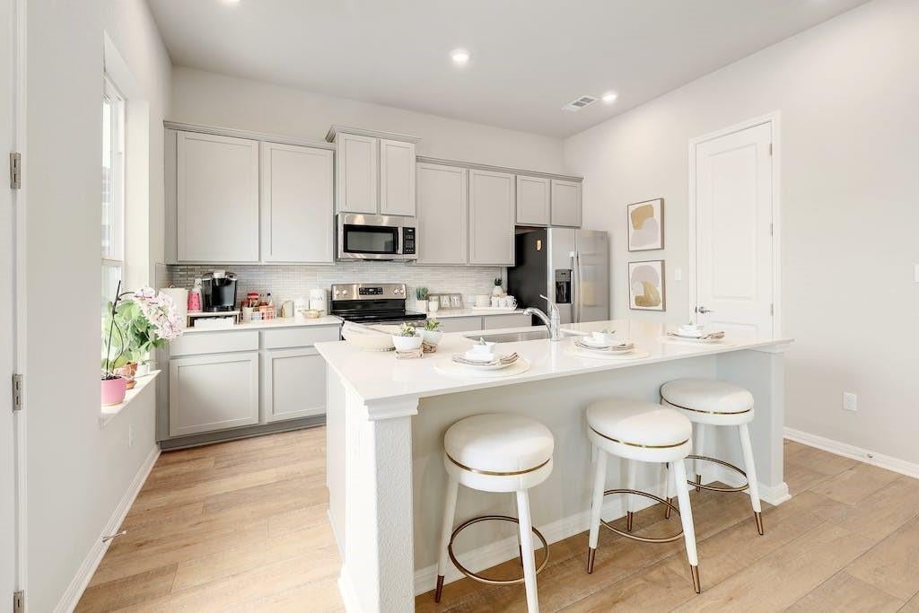 1020 Vista View DR Unit #2201 - front exterior - Luxury home in Vista Vera, Georgetown, TX