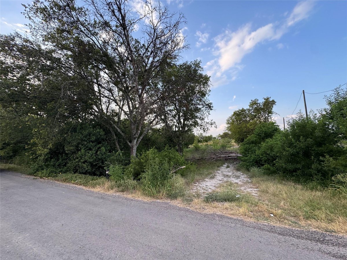 View 10200 Shively LN in N/A 10200 Shively LN - property photo 1 - Luxury lot in N/A, Austin, TX
