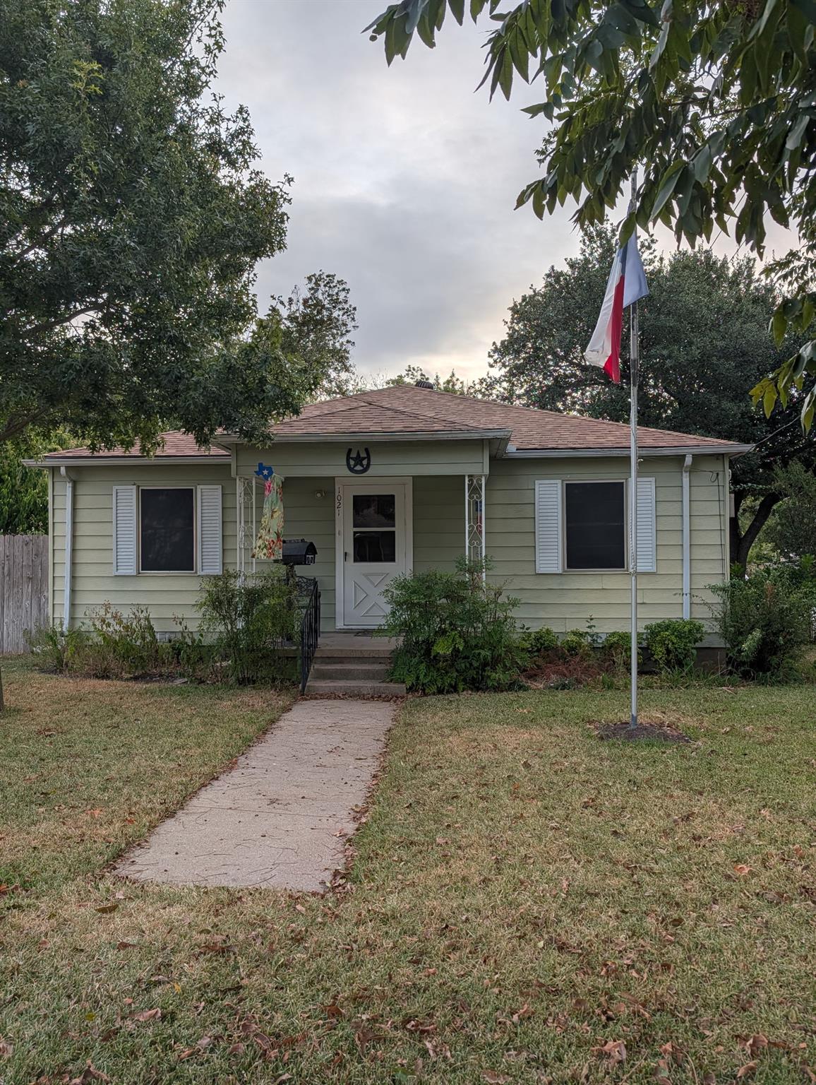 View 1021 S 45th ST in Temple 1021 S 45th ST, photo 1 of 10, Temple, Temple, TX