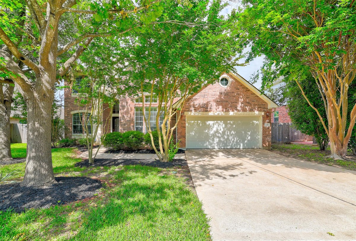 View 10216 Peekston DR in Canyon Creek Sec 31 10216 Peekston DR - property photo 1 - Luxury home in Canyon Creek Sec 31, Austin, TX