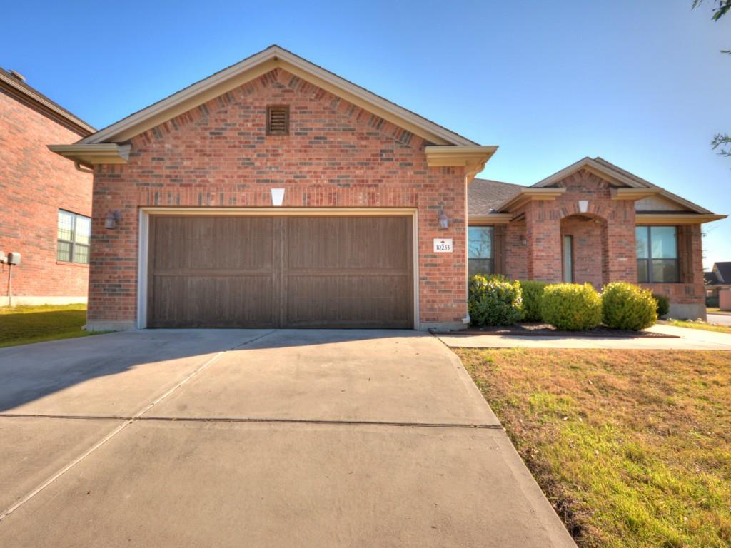 View 10233 Grizzly Oak Dr in Oak At Twin Creeks Sec 03 The 10233 Grizzly Oak Dr - front exterior - Luxury home in Oak At Twin Creeks Sec 03 The, Austin, TX