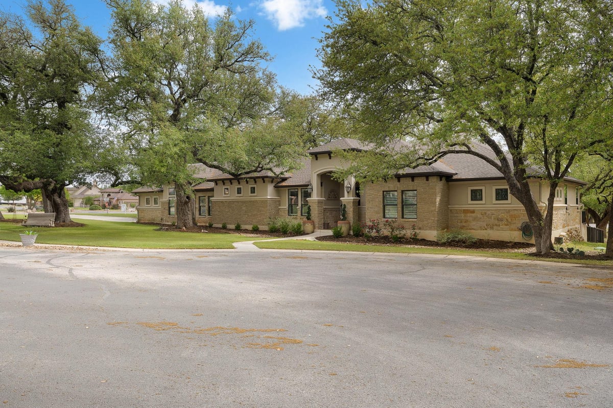 View 103 Buffalo Trl in Rio Ancho 103 Buffalo Trl - property photo 1 - Luxury home in Rio Ancho, Liberty Hill, TX