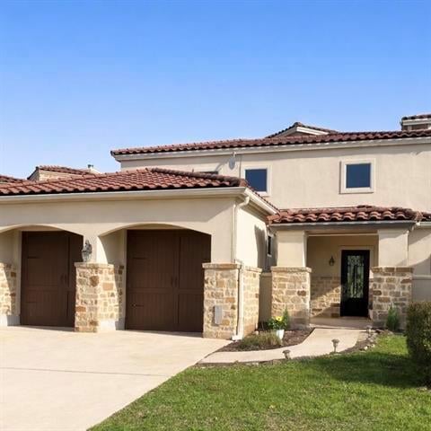 View 103 Maravilla WAY in Villas At Siena Creek Condo 103 Maravilla WAY - front exterior - Luxury home in Villas At Siena Creek Condo, Horseshoe Bay, TX