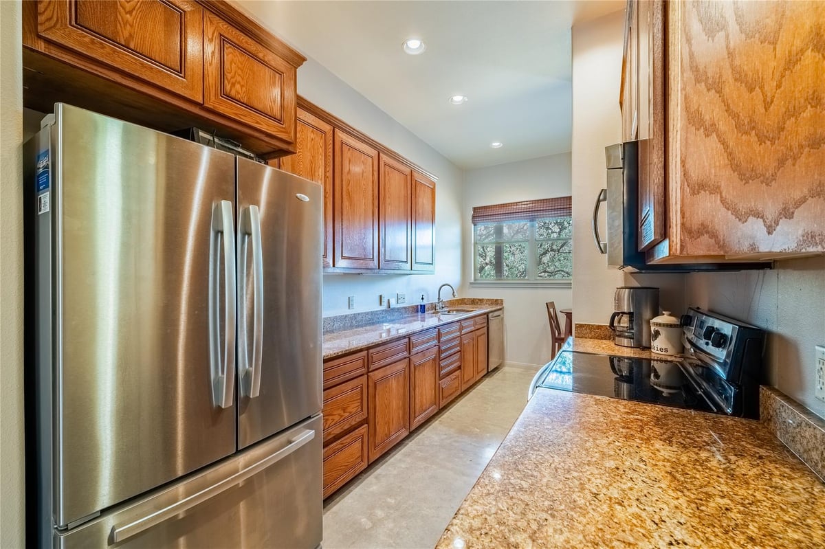 Primary bedroom at 103 Rolling Hills Dr - 3 bed 3 bath home