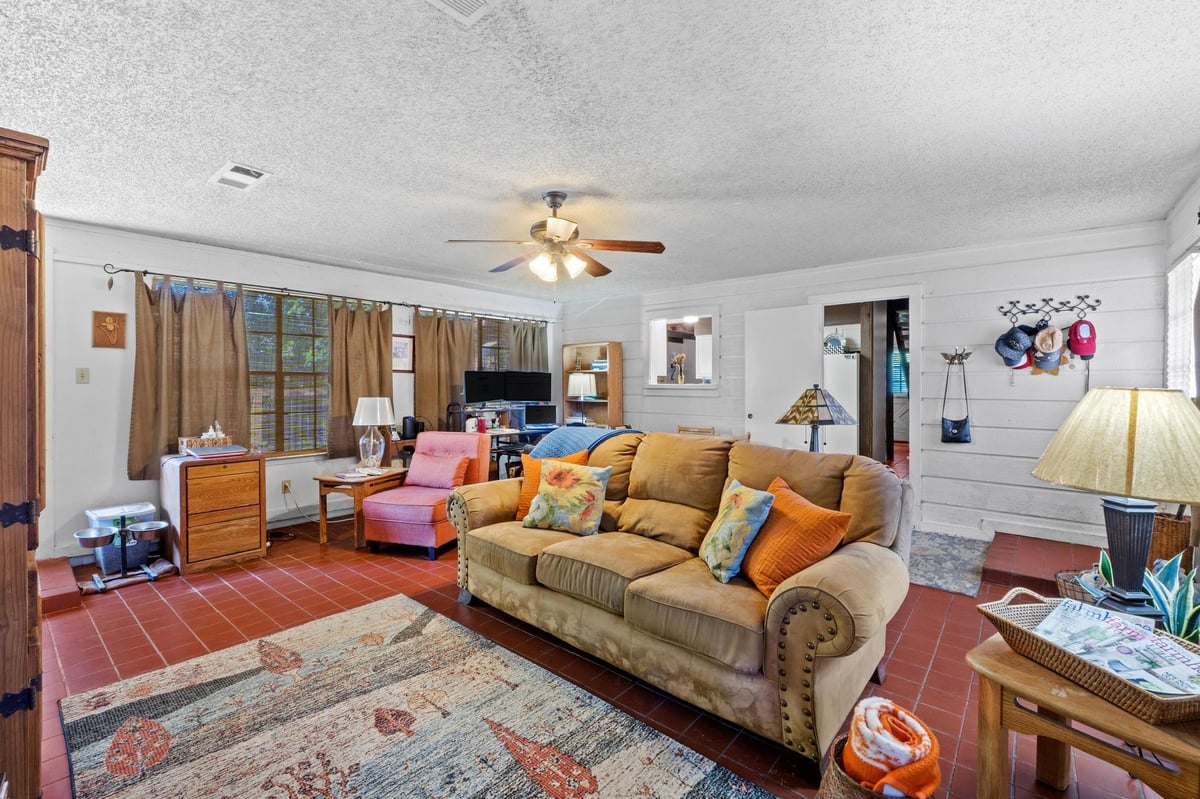 Primary bedroom at 103 S Laurelwood Dr S - 3 bed 2 bath home