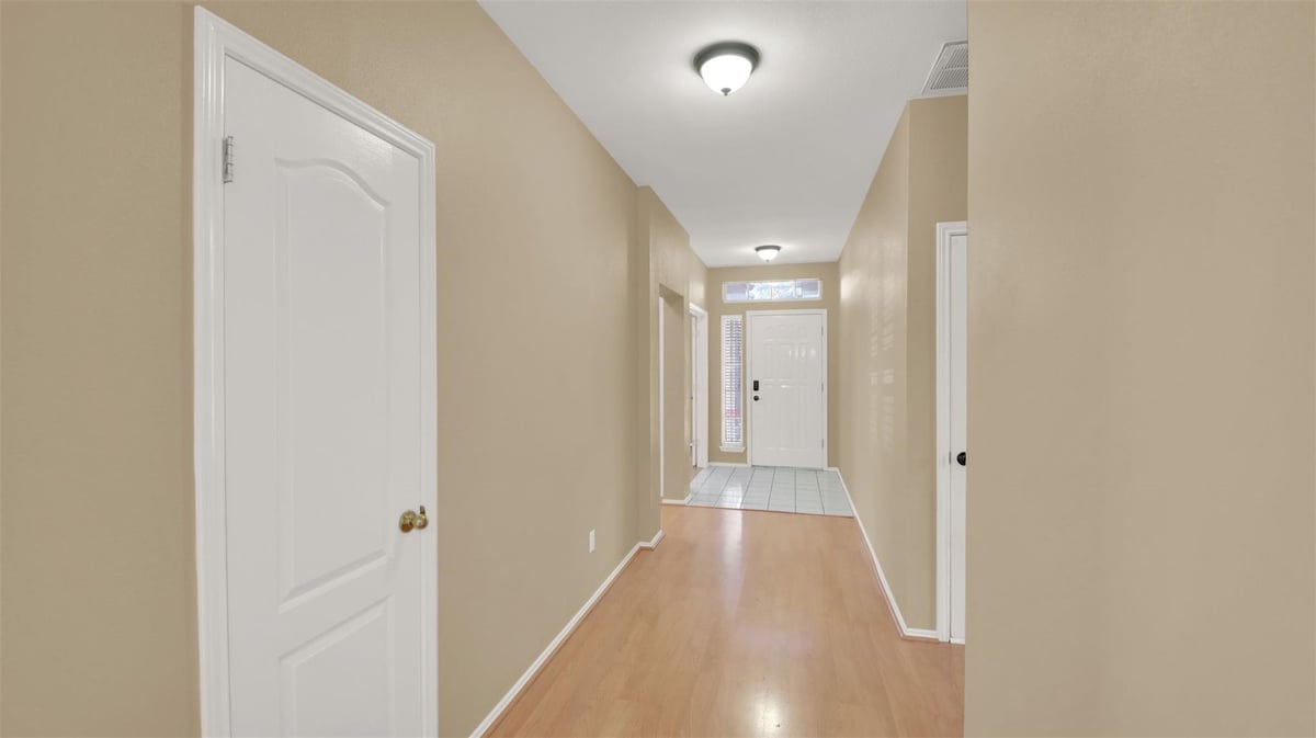 Bathroom at 1030 Disraeli Cir - 4 bed 2 bath home