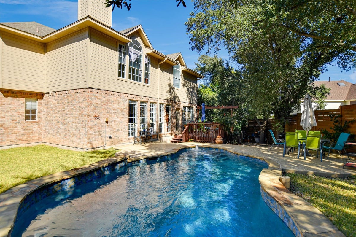 10305 Scull Creek Dr - front exterior - Luxury home in River Place Sec 06, Austin, TX